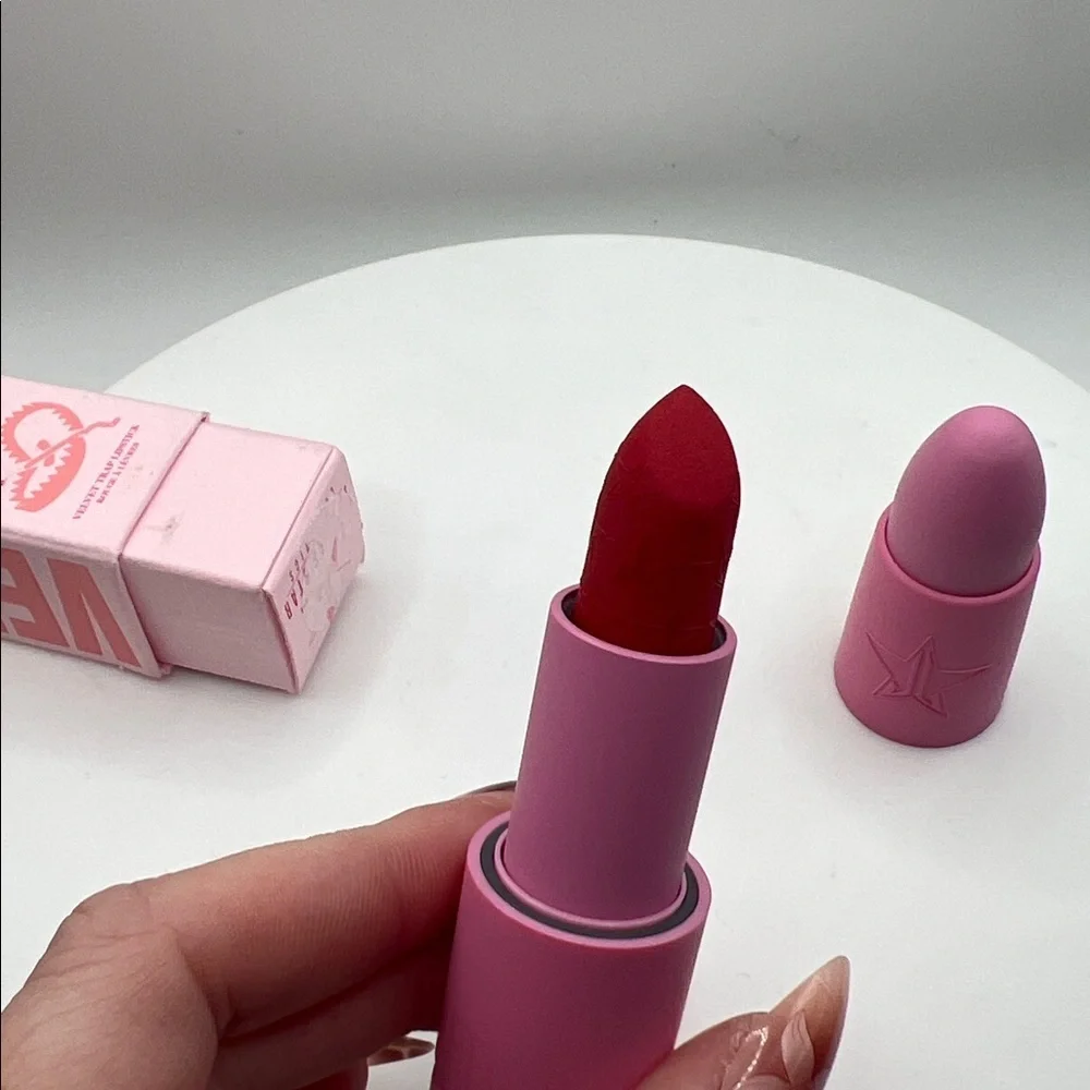 Jeffree Star Red Affair Velvet Lipstick